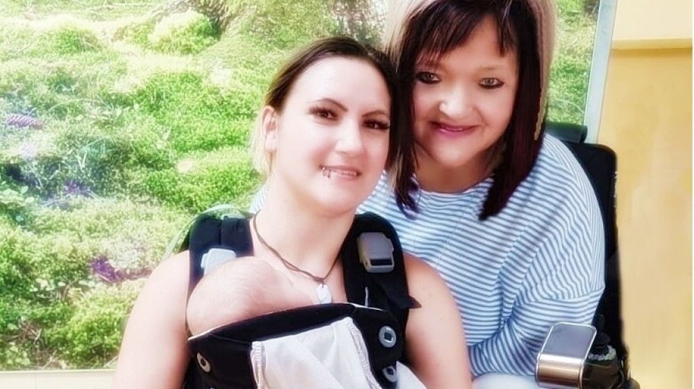 RollOn Austria sucht LICHTblicke für eine junge „Rolli-Mama“