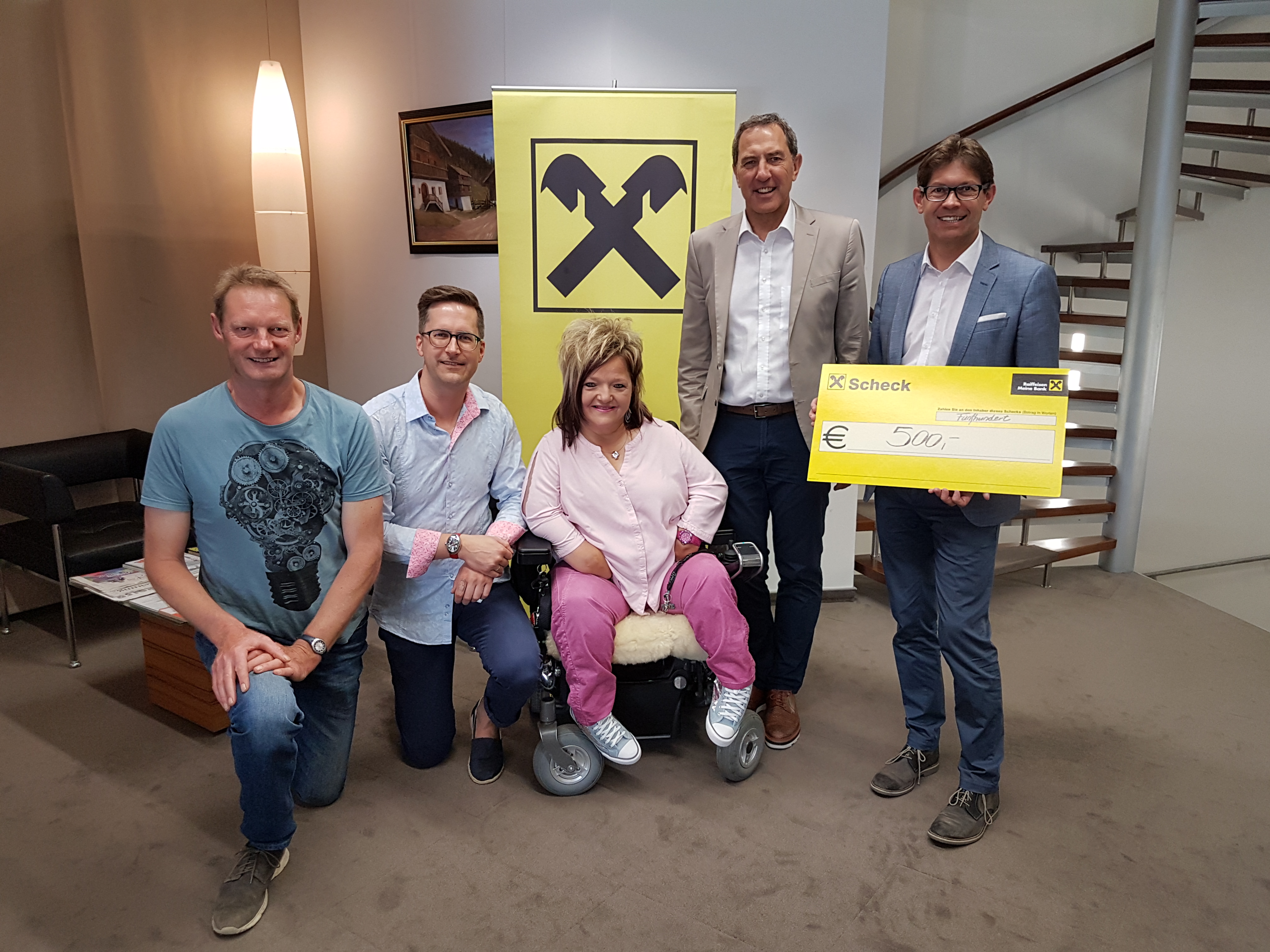 RAIKA Scheckübergabe