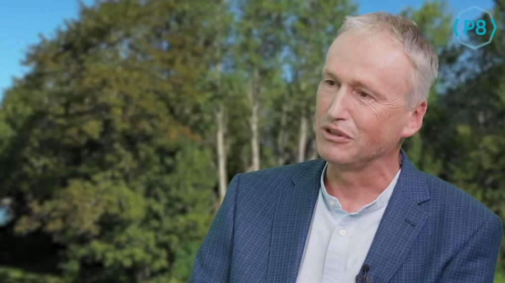 Marianne Hengl im Gespräch mit Hospiz-Geschäftsführer Werner Mühlböck