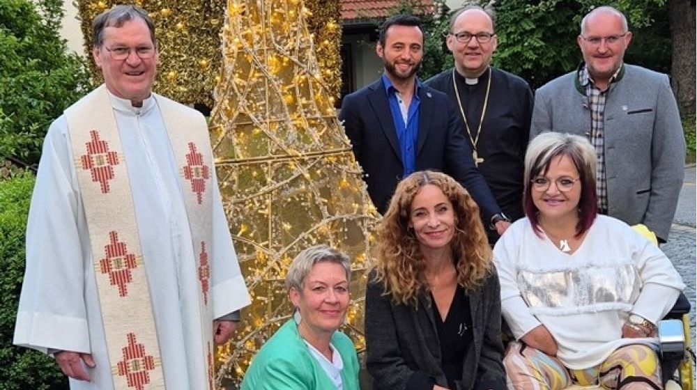 Ein Engel der die Welt berührt