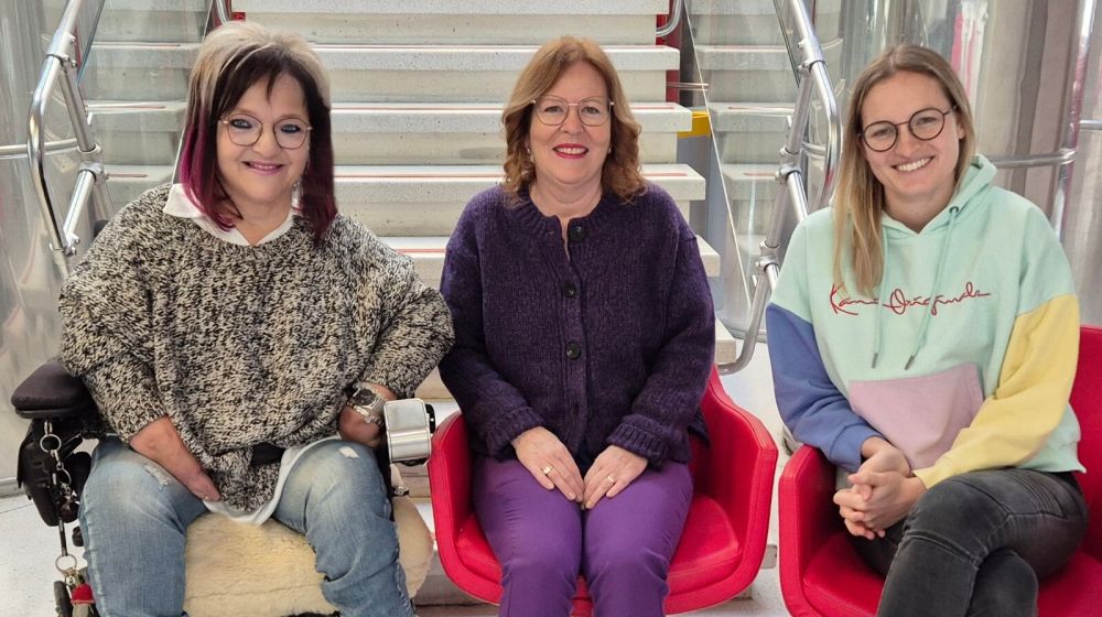 Michaela Neuner ist Gast von Marianne Hengl und Diana Foidl in „Stehaufmenschen“